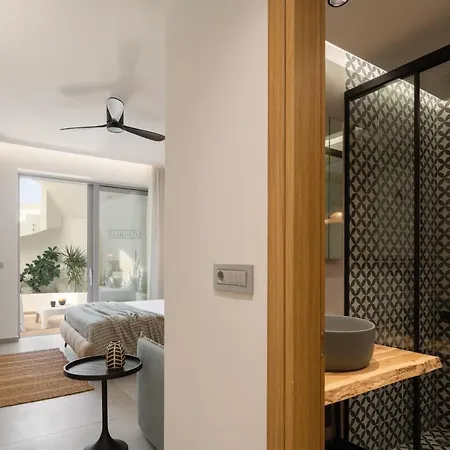 Βίλα Hermes Grand Luxury Beachfront & Spa, By Thinkvilla *