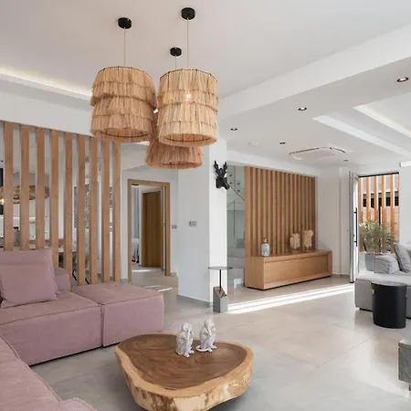 Hermes Grand Luxury Beachfront & Spa, By Thinkvilla Βίλα