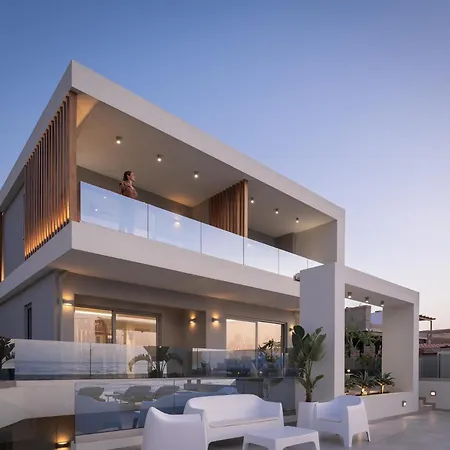 Hermes Grand Luxury Beachfront & Spa, By Thinkvilla Βίλα *