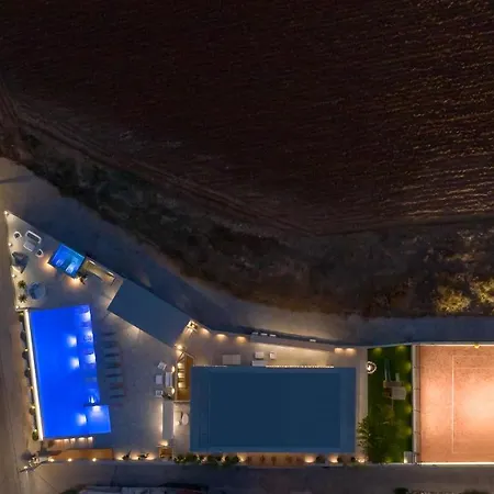 Βίλα Hermes Grand Luxury Beachfront & Spa, By Thinkvilla
